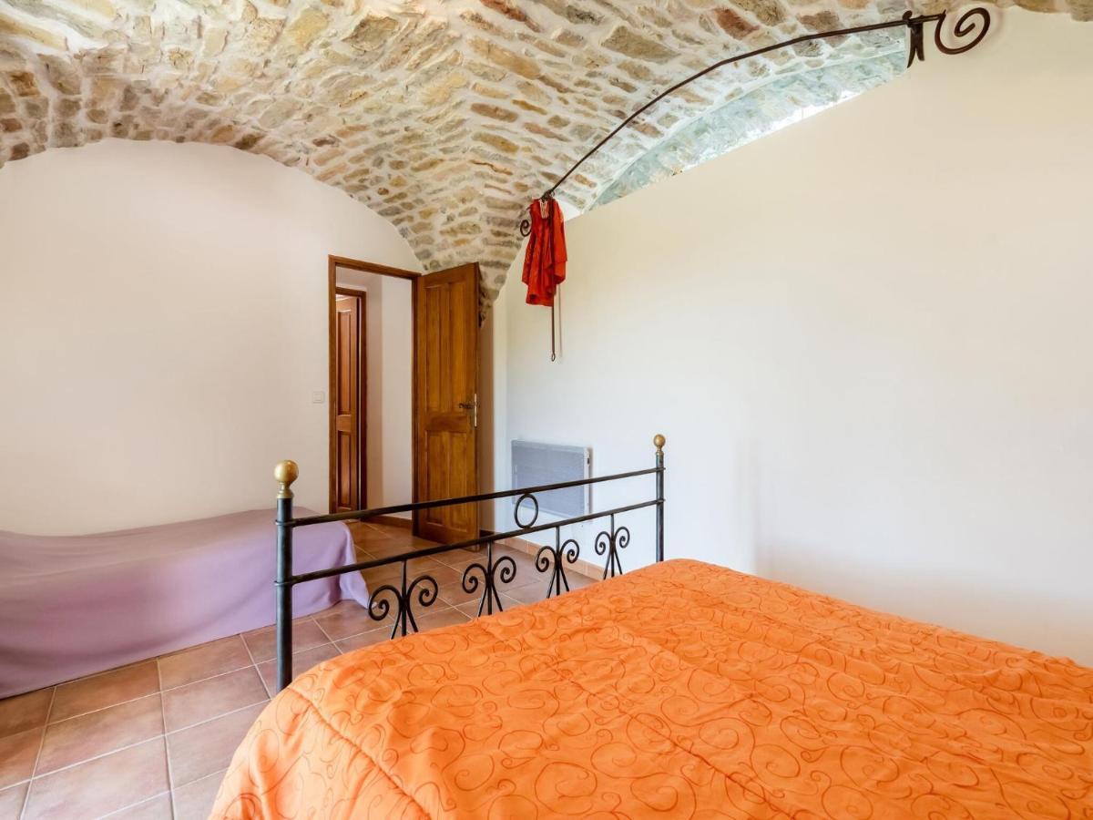Classy Holiday Home In Les Vans With Pool Chambonas Zewnętrze zdjęcie
