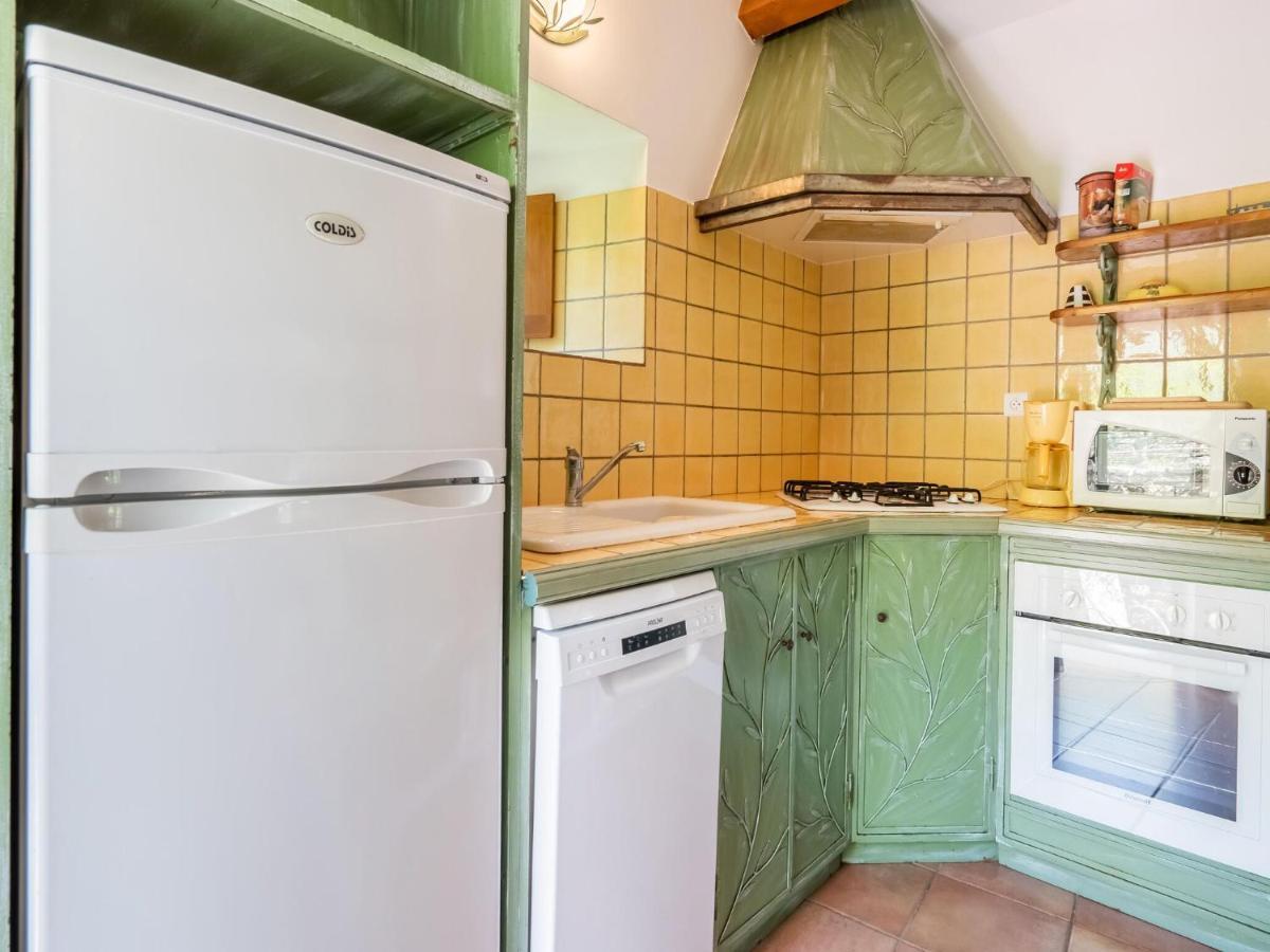 Classy Holiday Home In Les Vans With Pool Chambonas Zewnętrze zdjęcie