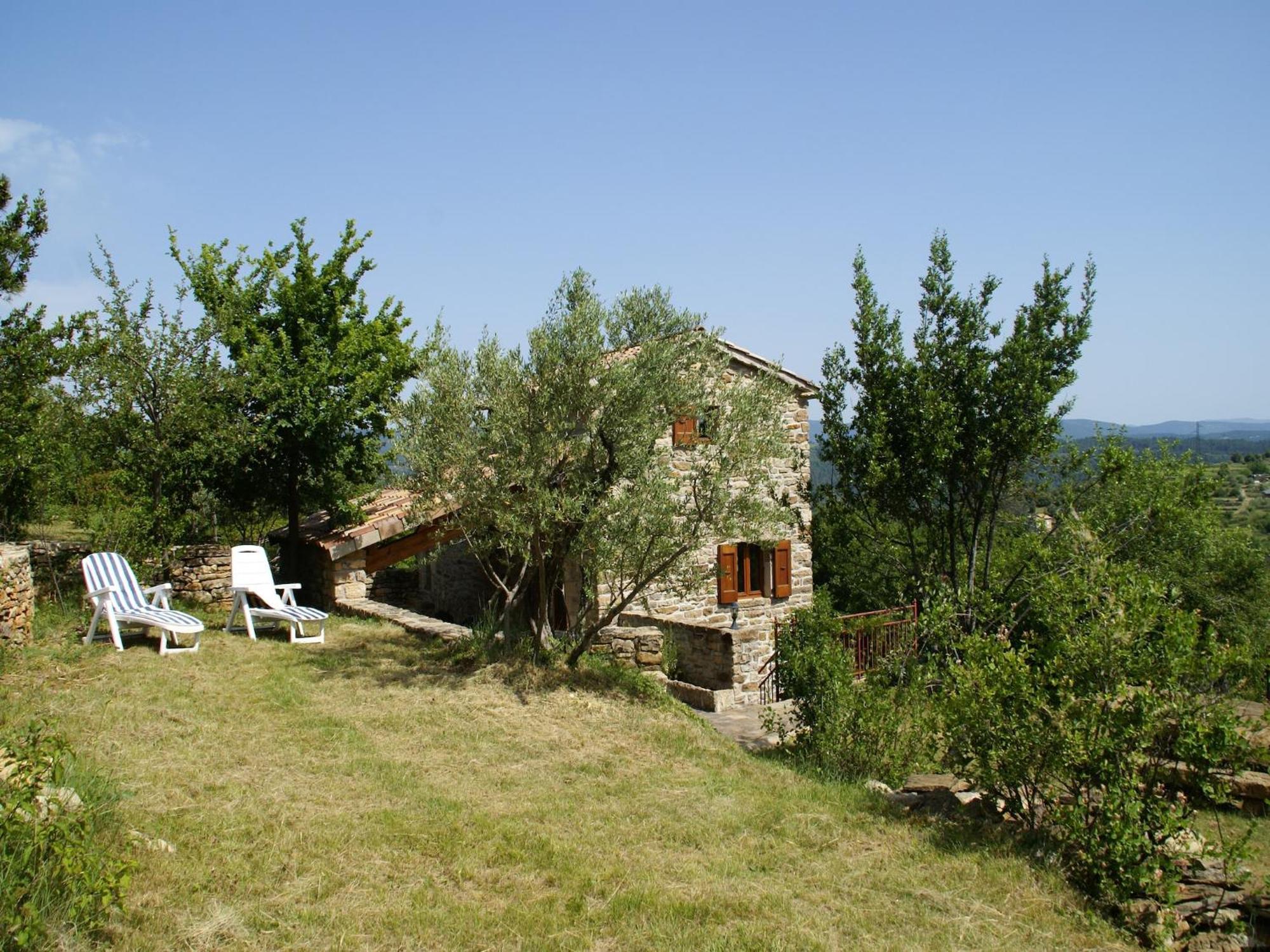 Classy Holiday Home In Les Vans With Pool Chambonas Zewnętrze zdjęcie